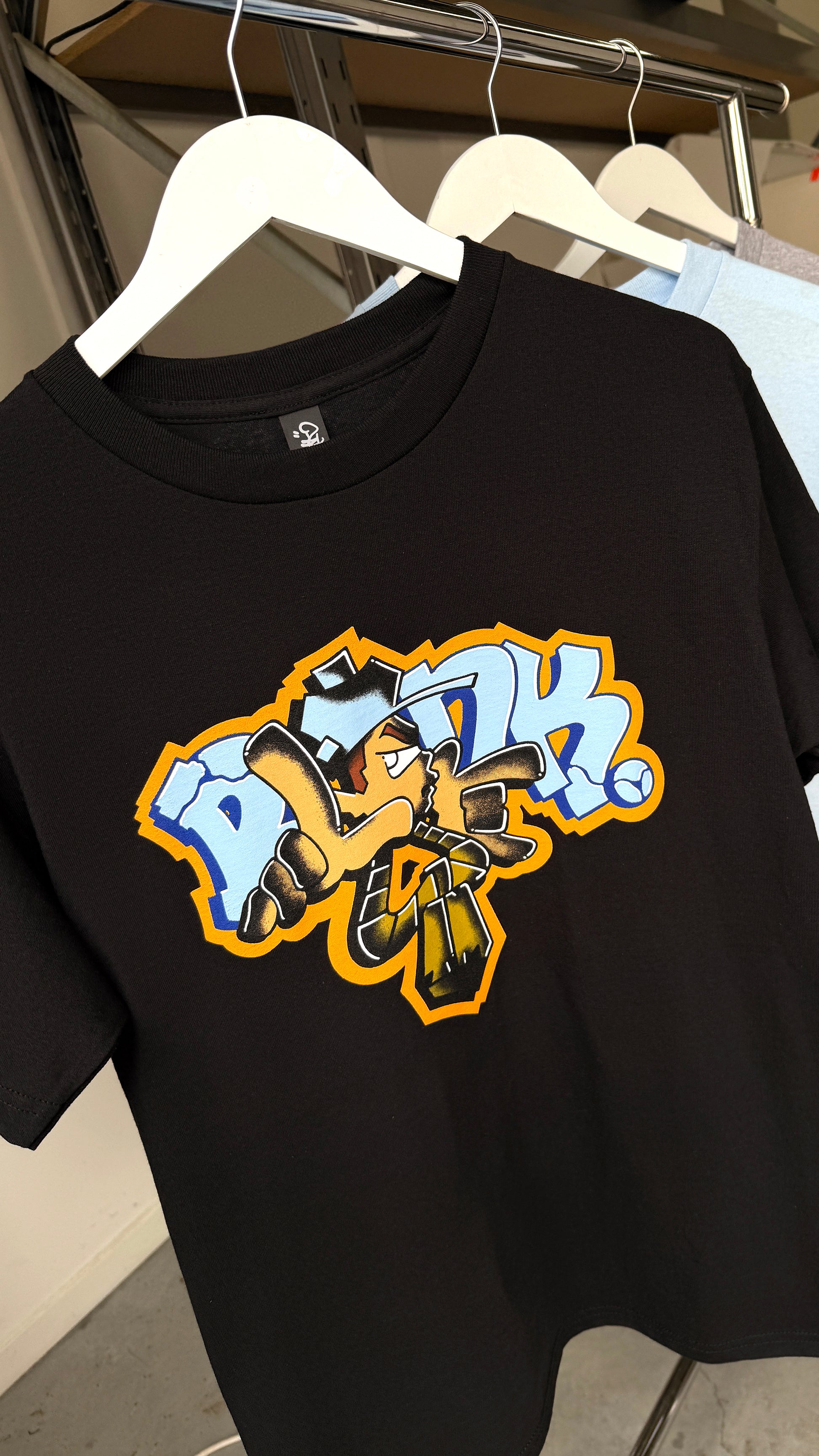 SMEL graphic t-shirt black with artist-designed graphic